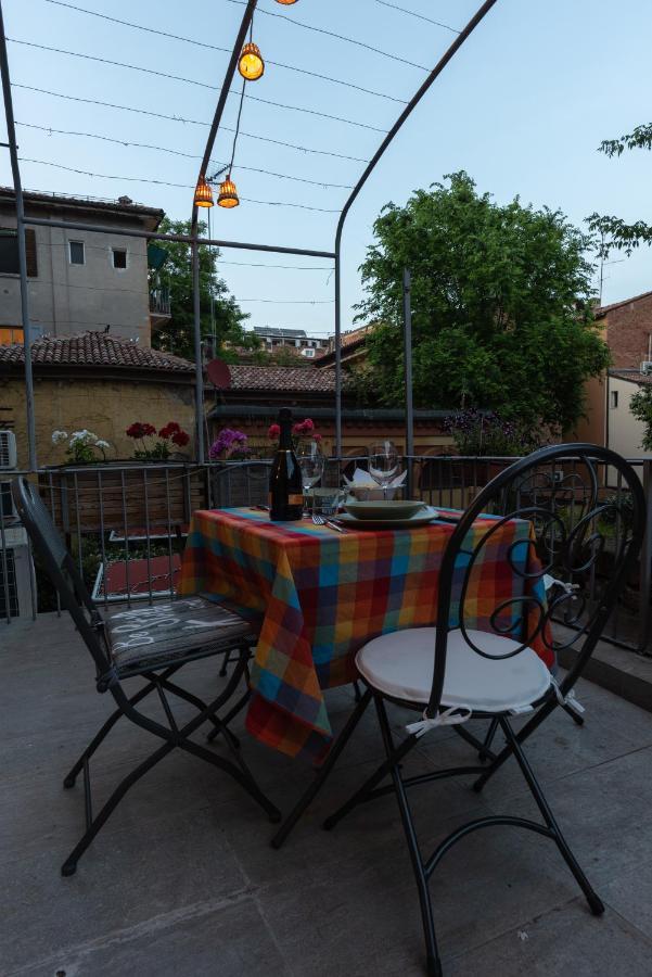 Capo Di Lucca Home - In The Historical Center With Terrace Bologna Esterno foto