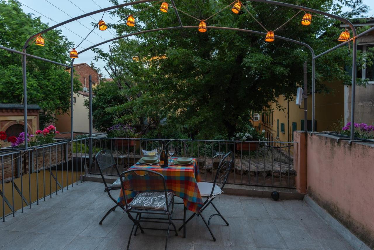 Capo Di Lucca Home - In The Historical Center With Terrace Bologna Esterno foto