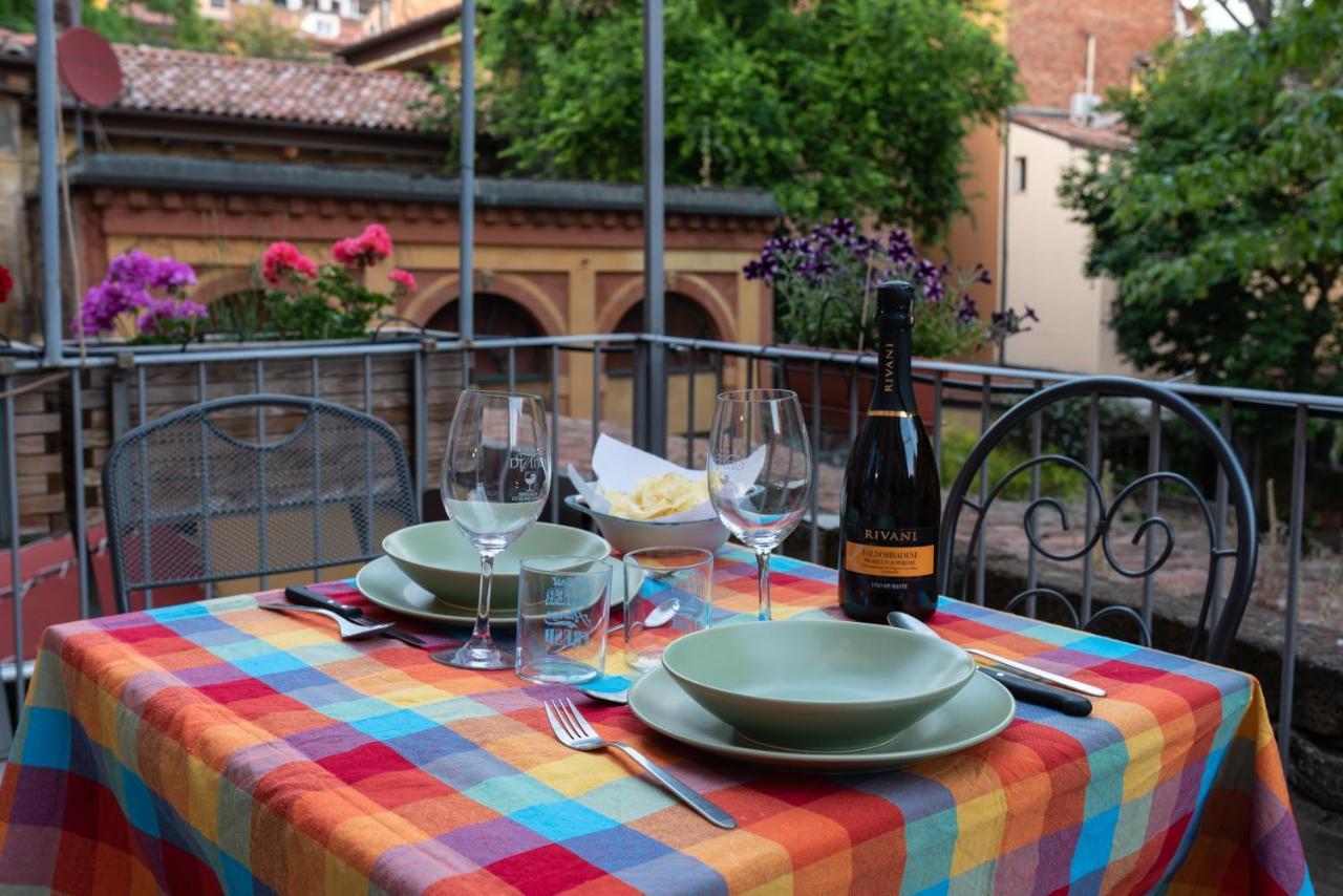 Capo Di Lucca Home - In The Historical Center With Terrace Bologna Esterno foto